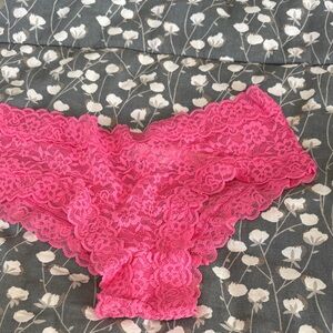 6️⃣2️⃣3️⃣ Victoria's Secret Bright Pink Lace Lingerie